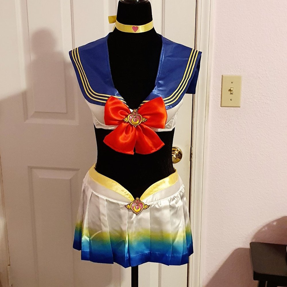 Peach John Sailor Moon Cosplay Bra Skirt Panty Set
